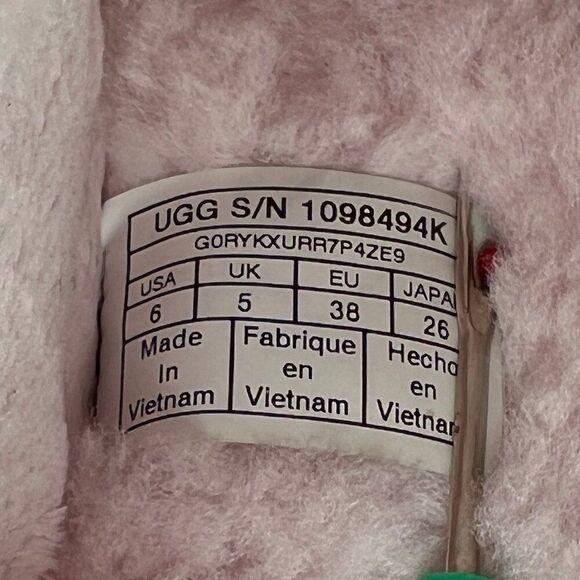 UGG Fluff Yeah Slide Sandals Girl's Size 6 Pink Comfy Slipper Sandals - Picture 10 of 10